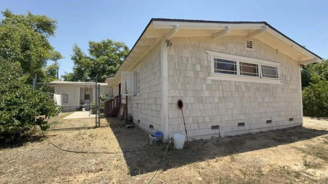 3135 E Valley Parkway, Escondido, CA 92027
