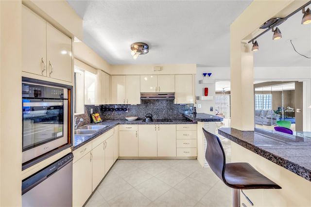 1961 NE 31st Street, Lighthouse Point, FL 33064