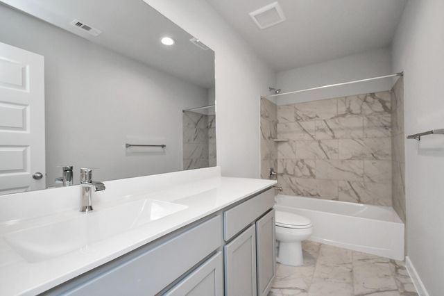 18550 Athena Flower Drive, Fresno, TX 77545