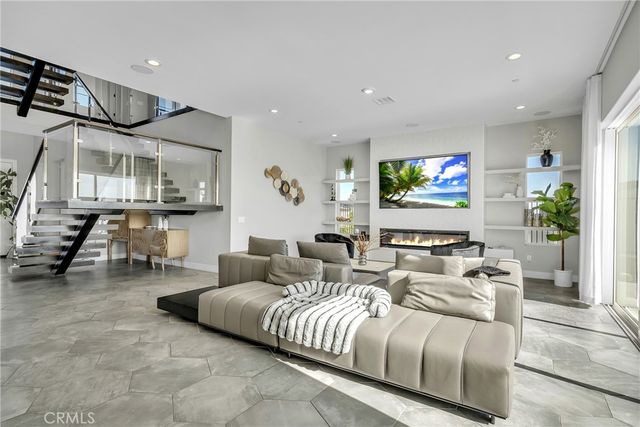 265 Orchid Court, Montebello, CA 90640