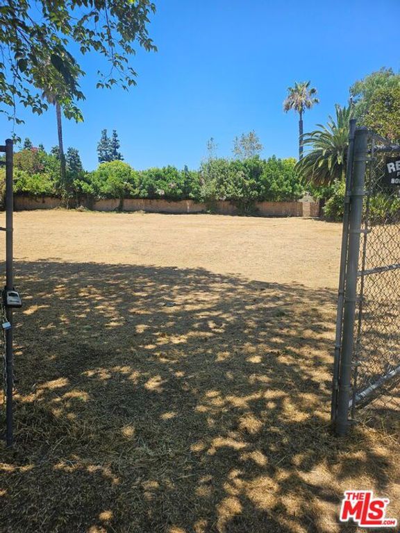19515 Romar Street, Northridge (los Angeles), CA 91324