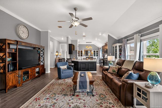 25703 Hermosa Vis, San Antonio, TX 78260