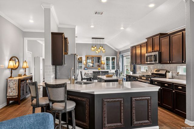 25703 Hermosa Vis, San Antonio, TX 78260