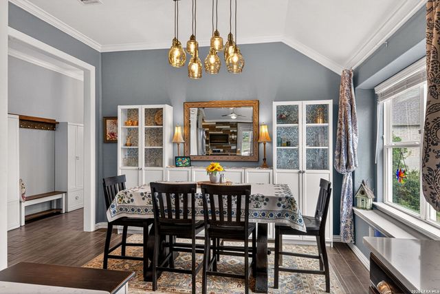 25703 Hermosa Vis, San Antonio, TX 78260