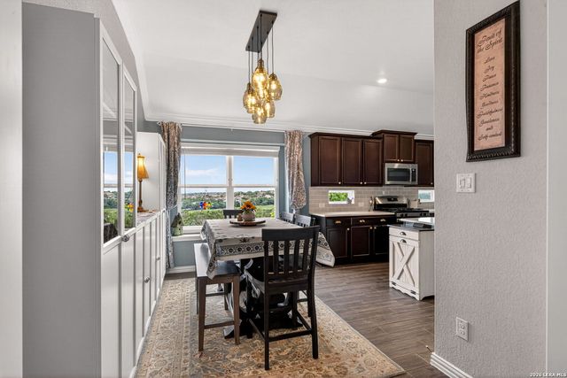 25703 Hermosa Vis, San Antonio, TX 78260