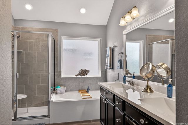 25703 Hermosa Vis, San Antonio, TX 78260