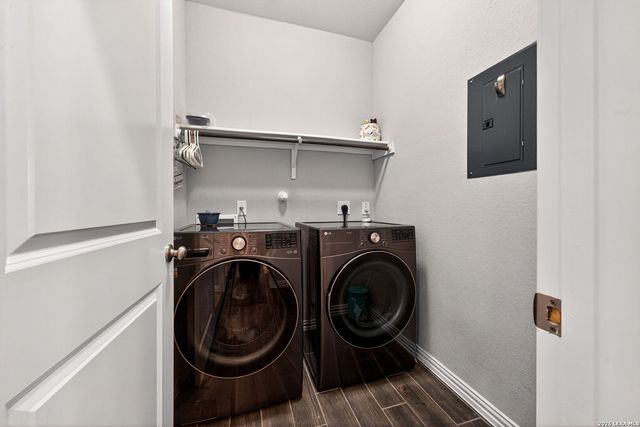 25703 Hermosa Vis, San Antonio, TX 78260