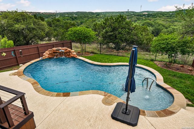 25703 Hermosa Vis, San Antonio, TX 78260