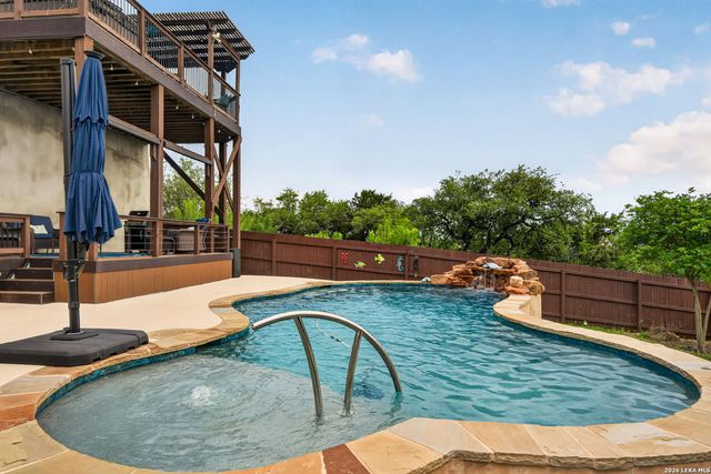 25703 Hermosa Vis, San Antonio, TX 78260