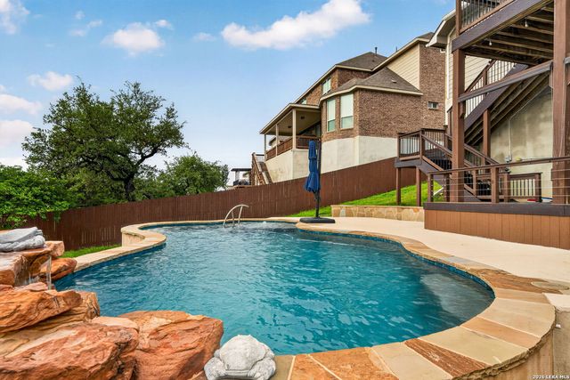 25703 Hermosa Vis, San Antonio, TX 78260
