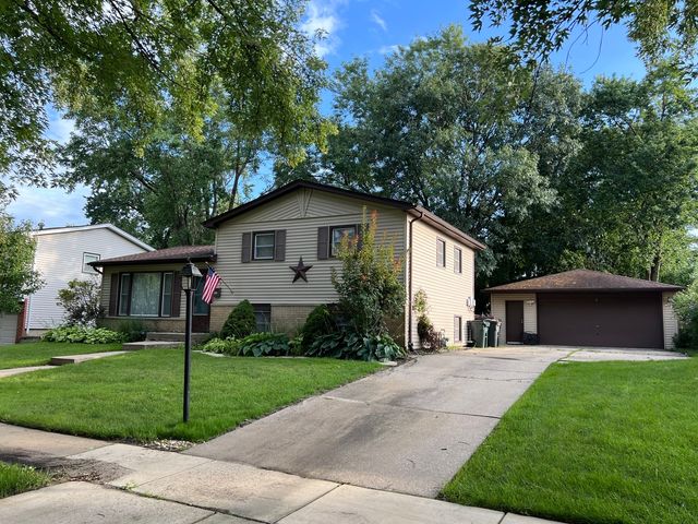 5717 Dover Road, Oak Forest, IL 60452