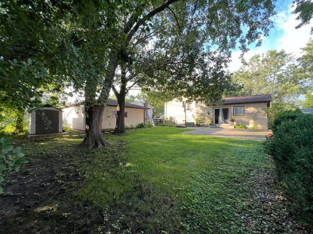 5717 Dover Road, Oak Forest, IL 60452