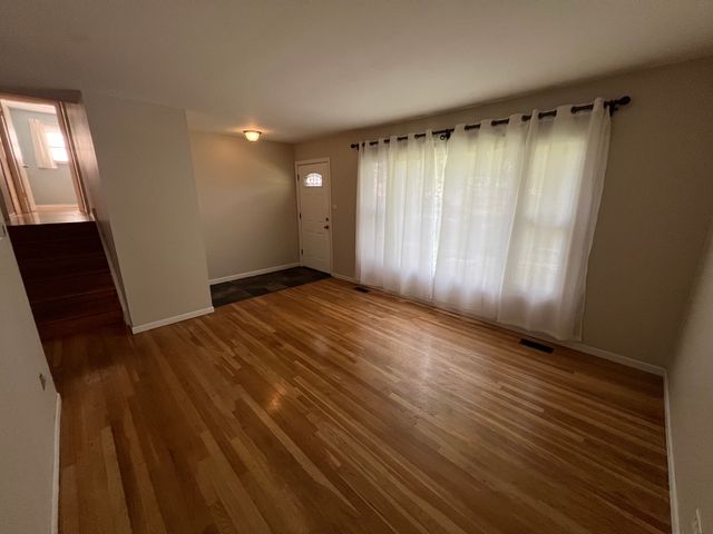5717 Dover Road, Oak Forest, IL 60452