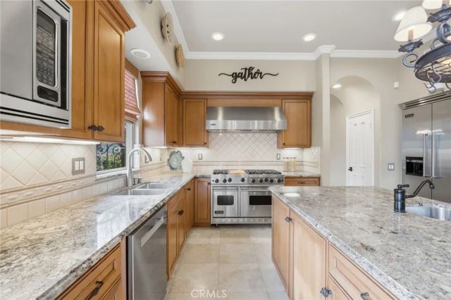 1202 Huntington Street, Huntington Beach, CA 92648