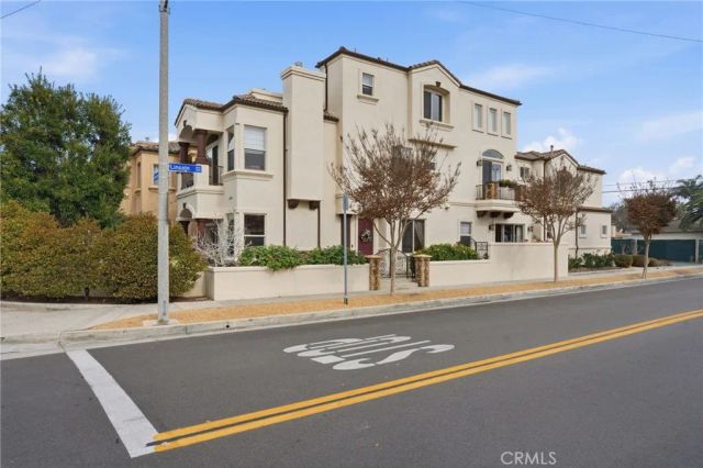 1202 Huntington Street, Huntington Beach, CA 92648