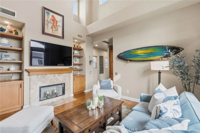 1202 Huntington Street, Huntington Beach, CA 92648