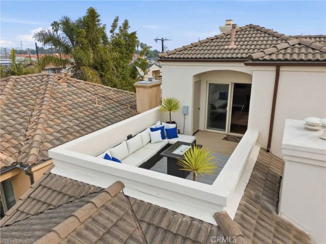 1202 Huntington Street, Huntington Beach, CA 92648