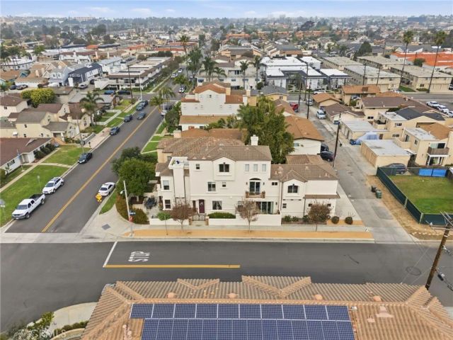 1202 Huntington Street, Huntington Beach, CA 92648