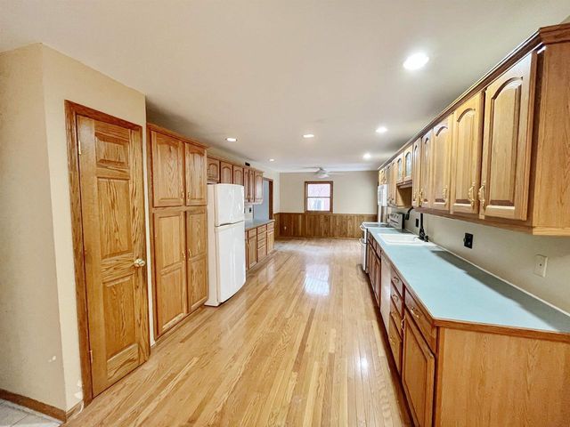 5309 Portsmouth Way, Madison, WI 53714