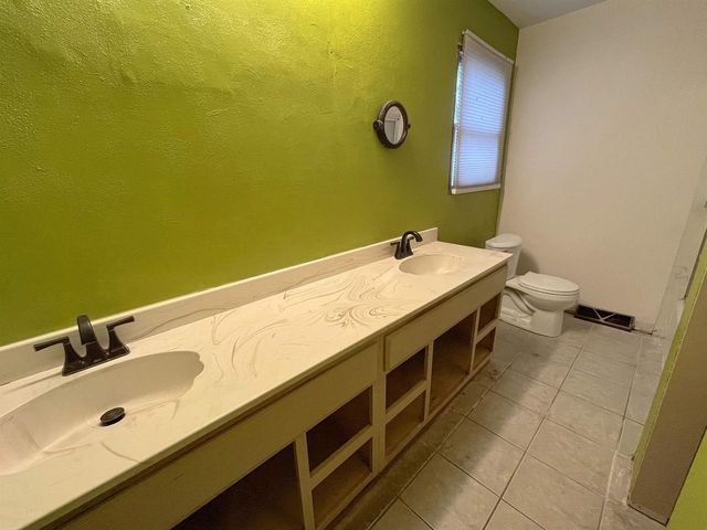 5309 Portsmouth Way, Madison, WI 53714