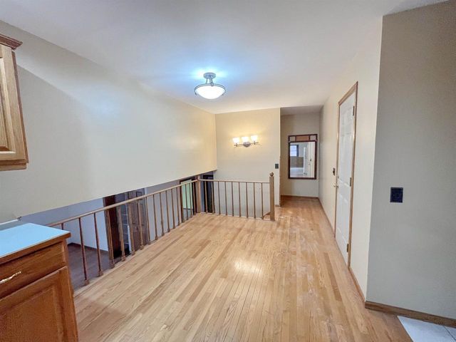 5309 Portsmouth Way, Madison, WI 53714