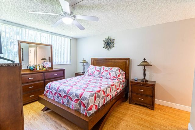 300 S Hollybrook Drive 105, Pembroke Pines, FL 33025