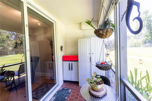 300 S Hollybrook Drive 105, Pembroke Pines, FL 33025