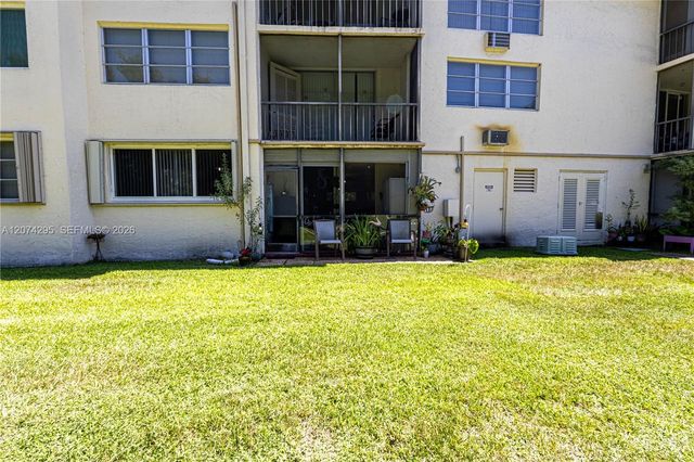 300 S Hollybrook Drive 105, Pembroke Pines, FL 33025