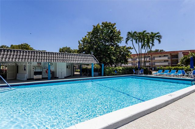 300 S Hollybrook Drive 105, Pembroke Pines, FL 33025