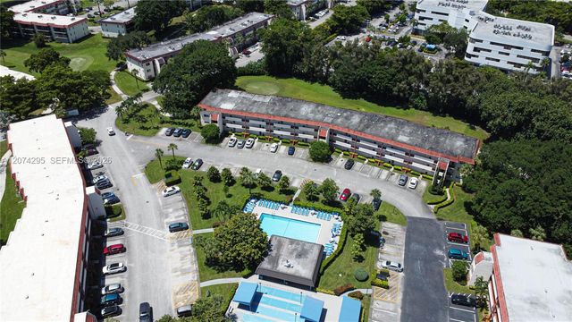 300 S Hollybrook Drive 105, Pembroke Pines, FL 33025