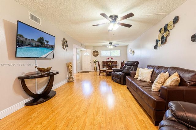 300 S Hollybrook Drive 105, Pembroke Pines, FL 33025