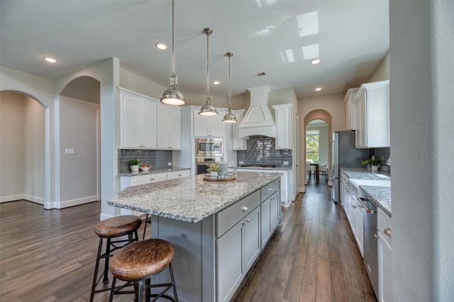 2735 Cherry Tree Lane, Manvel, TX 77578