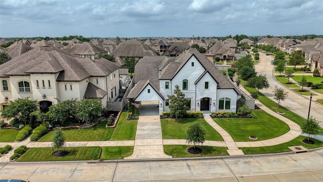 2735 Cherry Tree Lane, Manvel, TX 77578