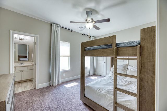 2735 Cherry Tree Lane, Manvel, TX 77578