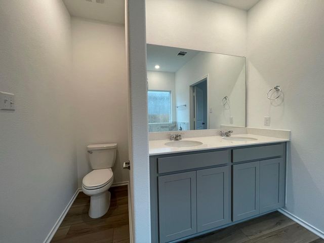 433 Sebring CIR, Hutto, TX 78634