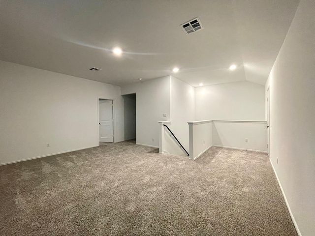 433 Sebring CIR, Hutto, TX 78634