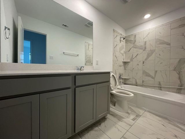 433 Sebring CIR, Hutto, TX 78634