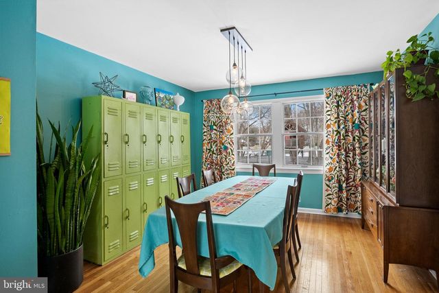 18 KAREN DR, Cherry Hill, NJ 08003