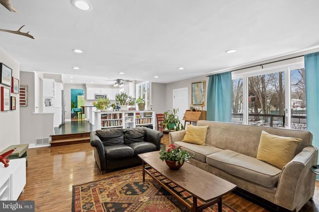 18 KAREN DR, Cherry Hill, NJ 08003