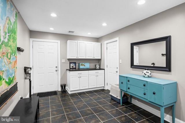 18 KAREN DR, Cherry Hill, NJ 08003