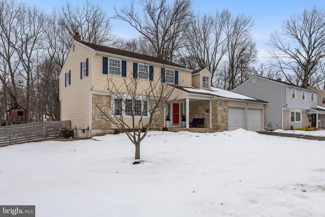 18 KAREN DR, Cherry Hill, NJ 08003