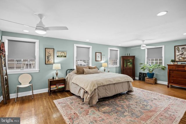 18 KAREN DR, Cherry Hill, NJ 08003