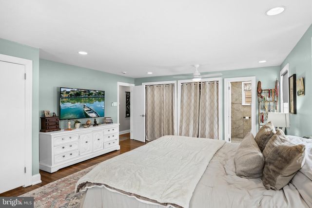 18 KAREN DR, Cherry Hill, NJ 08003