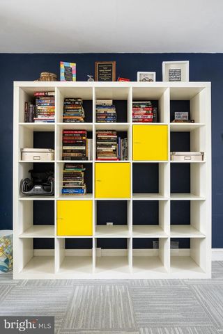 18 KAREN DR, Cherry Hill, NJ 08003