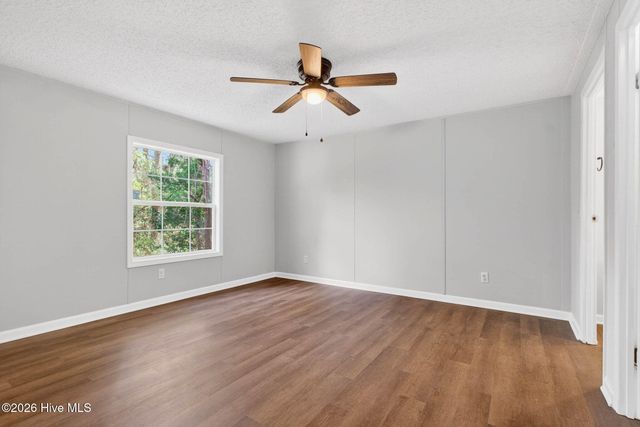 929 Lanvale Road NE, Leland, NC 28451