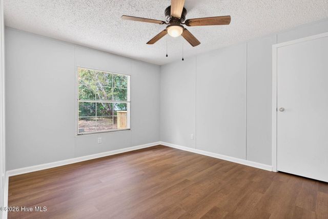 929 Lanvale Road NE, Leland, NC 28451