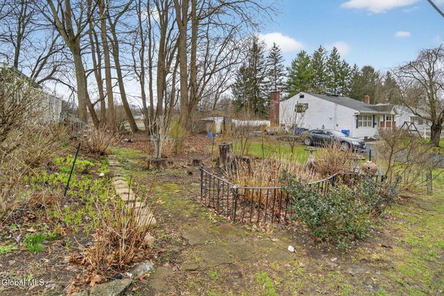 39 Orlando Avenue, Albany, NY 12203