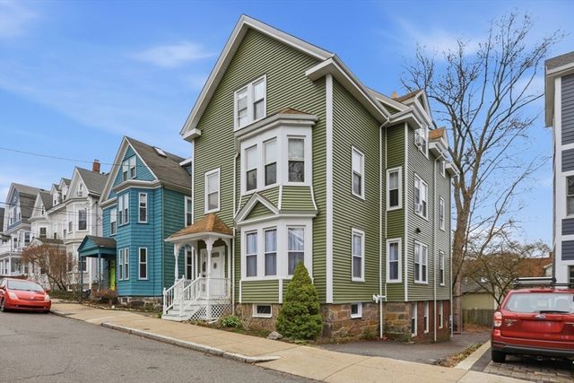 72 Wyman St 1, Boston, MA 02130