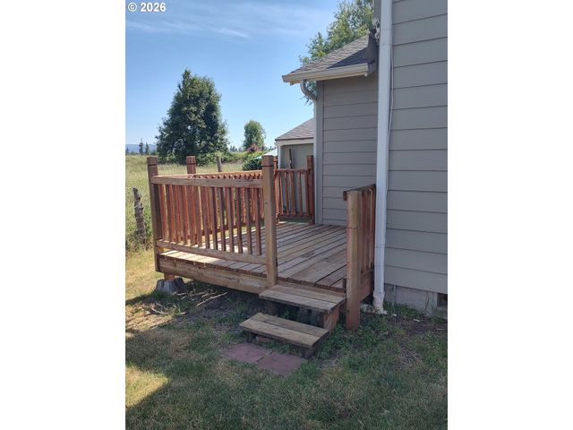 257 SMITH Loop, Springfield, OR 97478