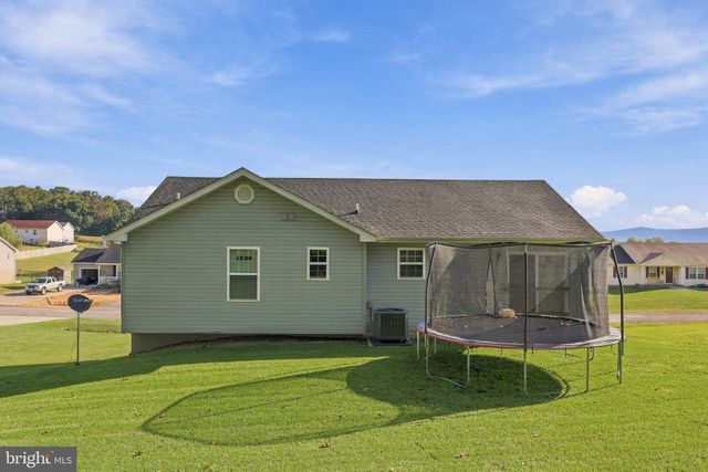 54 LILLEIGH CT, Maurertown, VA 22644